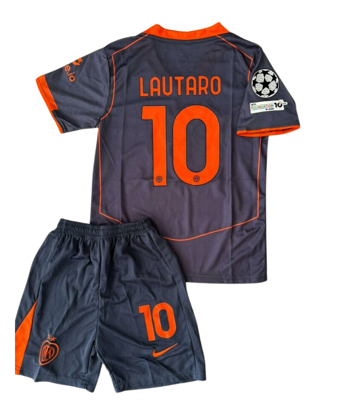 Kit Niño Inter de Milán Alternativa 2025/26 - Lautaro #10 - Imagen 2